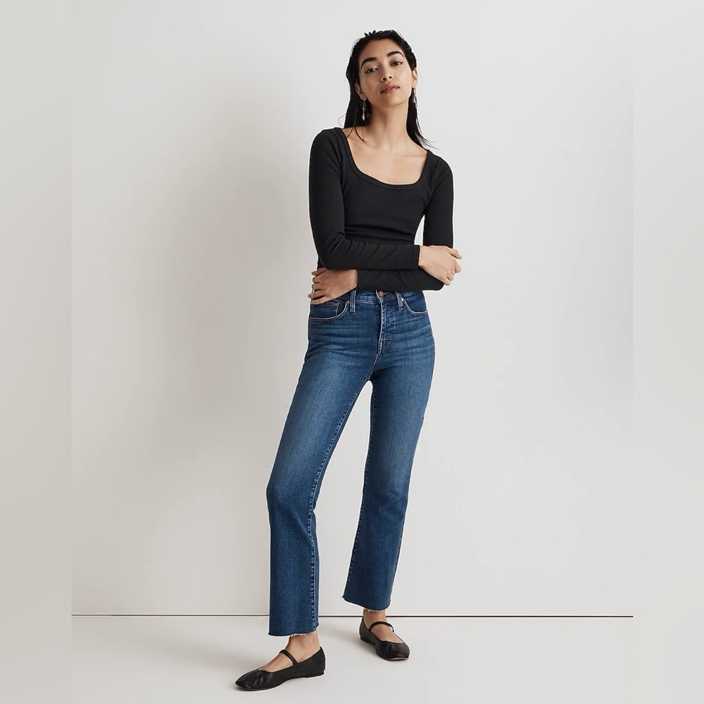 Madewell Mid-Rise Kick Out Crop—Size 26